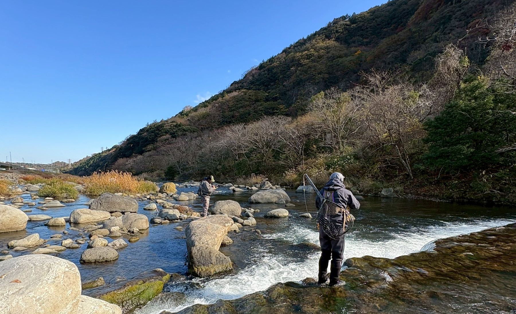 冬の渓に立つ<br>箱根早川冬季C＆R
